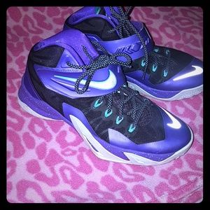 Lebron Nike shoes